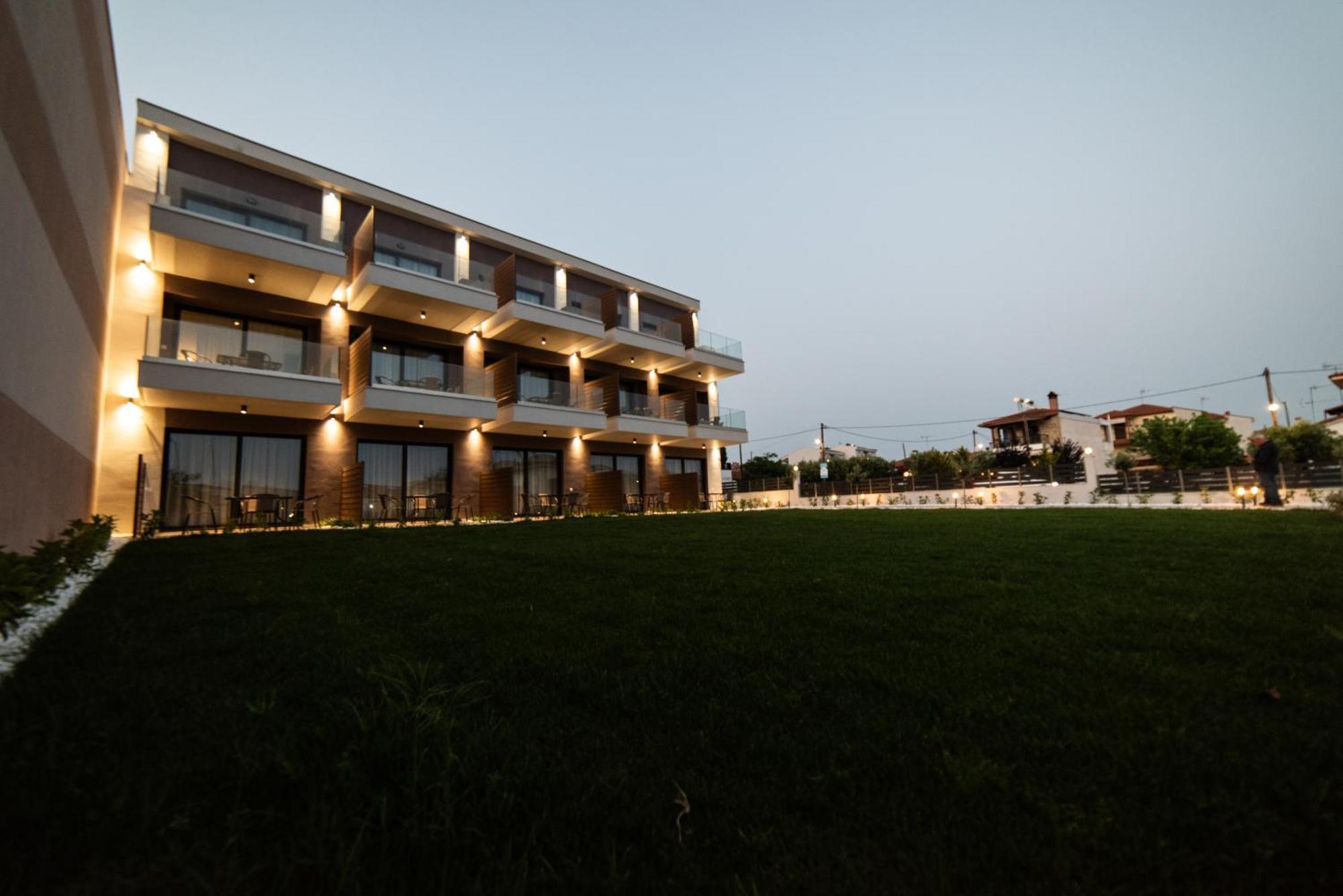 Sithonian Sunset Luxury - Nikiti Cozy Getawaysアパートホテル エクステリア 写真